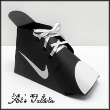 Caixinha Tênis Nike