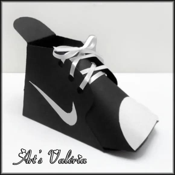 Caixinha Tênis Nike