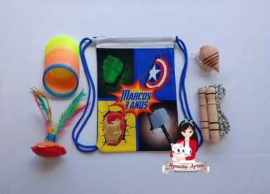 Mochila Boa Infância Tema os Vingadores 2