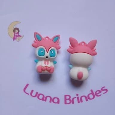 Pingente Pókemon Rosa de Borracha 5cm Pct 2 Unidades