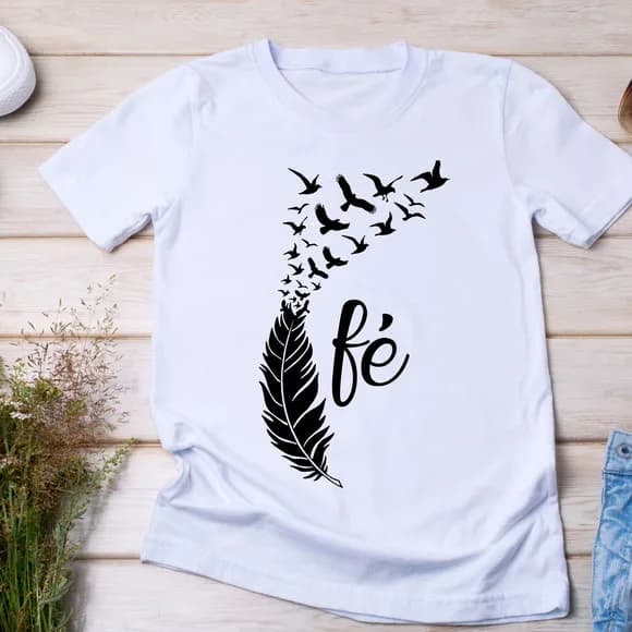 Camiseta Religiosa Fé - Pena e Revoada de Pássaros