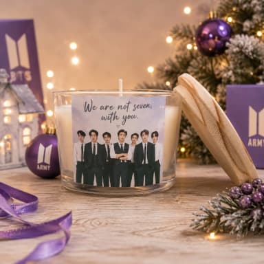 Vela Aromática no Copo Personalizada Natal BTS - Bangtan - Army  Velas Perfumadas | Aromáticas e Decorativas