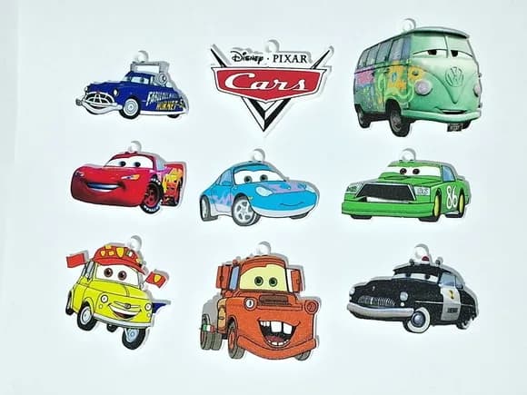 Pingente Carros de Acrílico Uv 3,5cm Pacotes com 9 Unidades
