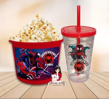 Kit Cinema Miles Morales Aranhaverso