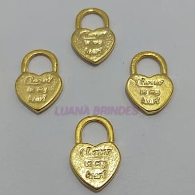 Pingente Cadeado de coração em Metal Dourado - pct c/ 7 unid
