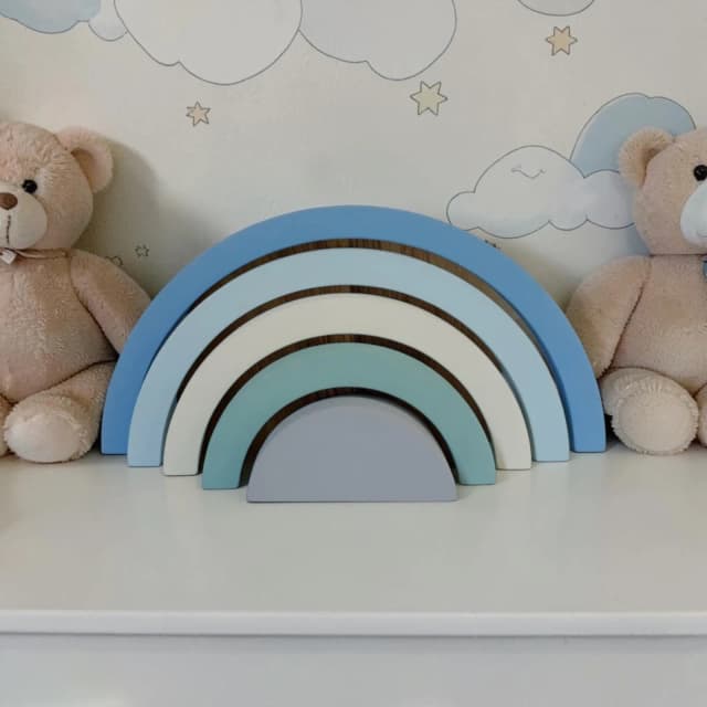 Arco iris de mdf decorativo/ Enfeite de festa, decoração pra quarto de bebe.